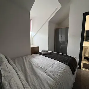 Grove Road Guesthouse, Comfortable, Budget, Friendly , Wakefield United Kingdom